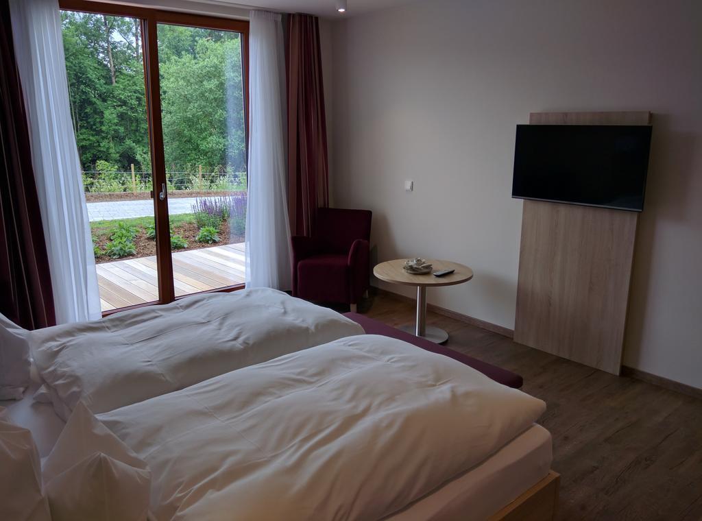 Hotel Zur-Borke Neuenrade Exterior foto